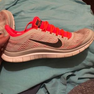 Coral Nike’s For Sale!!!